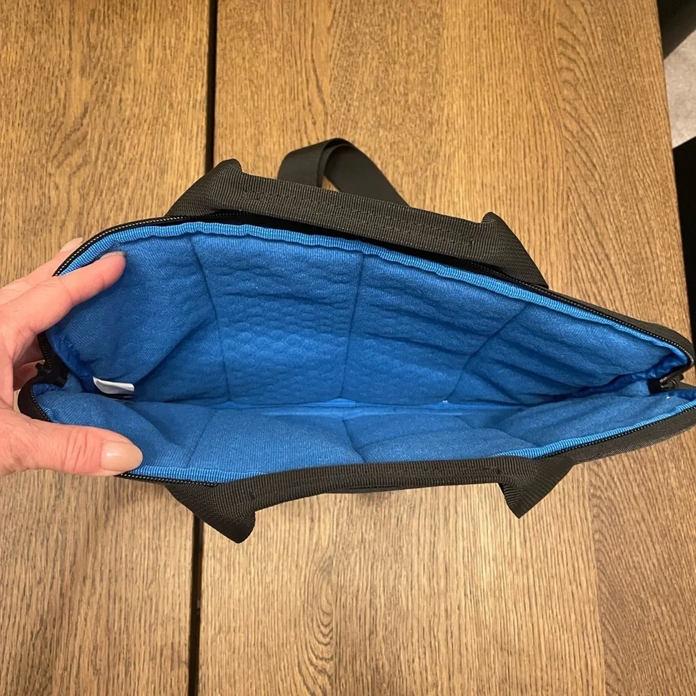 DELL Black & Dark Grey Laptop Bag. Measurements in pictures.